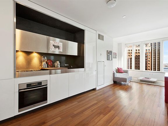 2nd image of 15 William St APT 27B