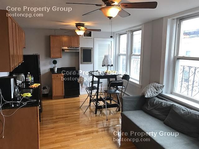 2nd image of 28 Fleet St APT 5A