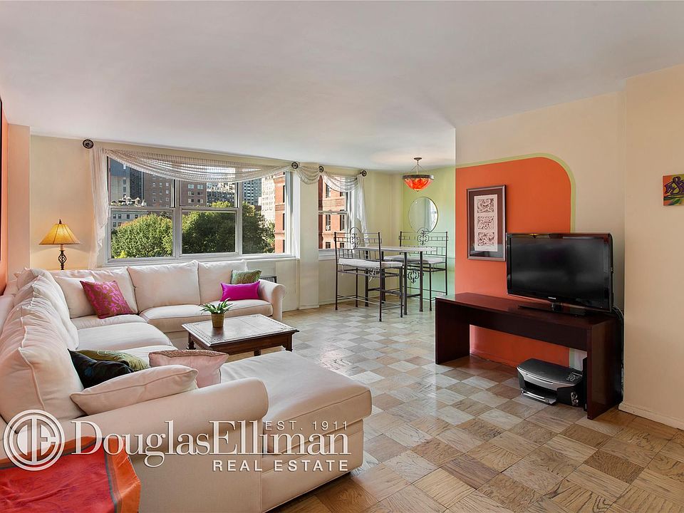 1st image of 32 Gramercy Park S #8L