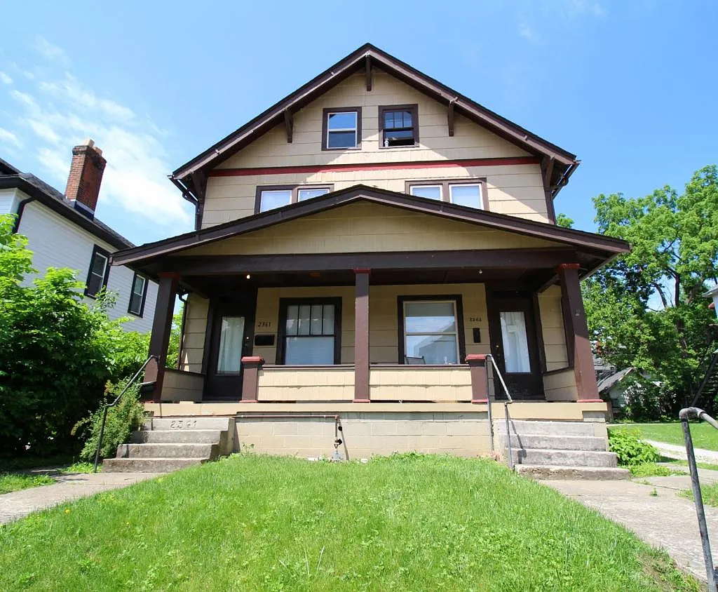 2359 Indiana Ave photo 1