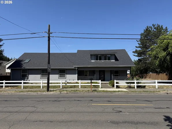 1319 N Main St, Newberg, OR 97132
