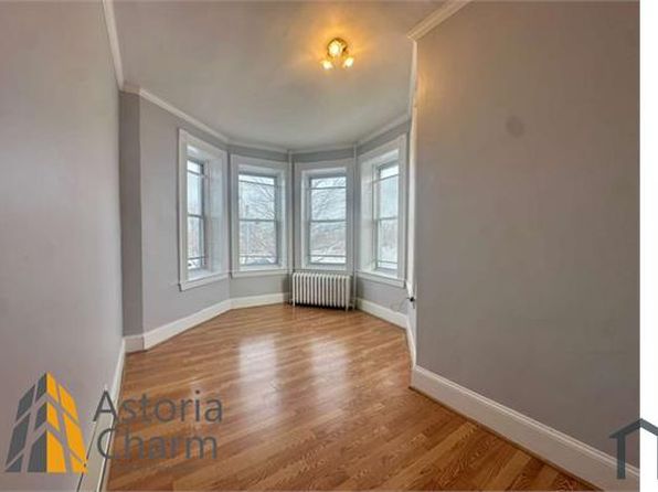 3300 Auchentoroly Ter APT 2F