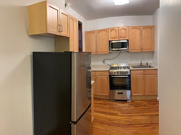 3rd image of 341 E 65th St #4REE