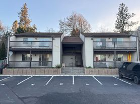365-24 - 2495 Wasco St, Hood River, OR 97031