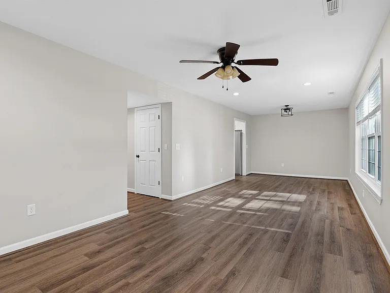 2087 Montreat Cir #2087 — Photo 2
