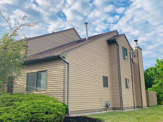 2nd image of 141 Castle Ridge Dr #141