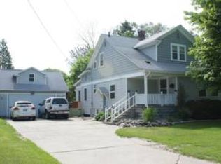3712 Jefferson Ave, Midland, MI 48640
