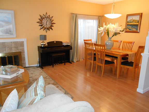 3rd image of 4696 Amiens Ave
