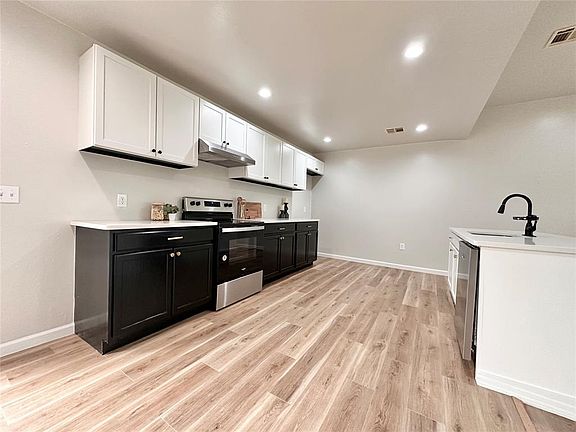 4th image of 40800 Garretts Lake Rd