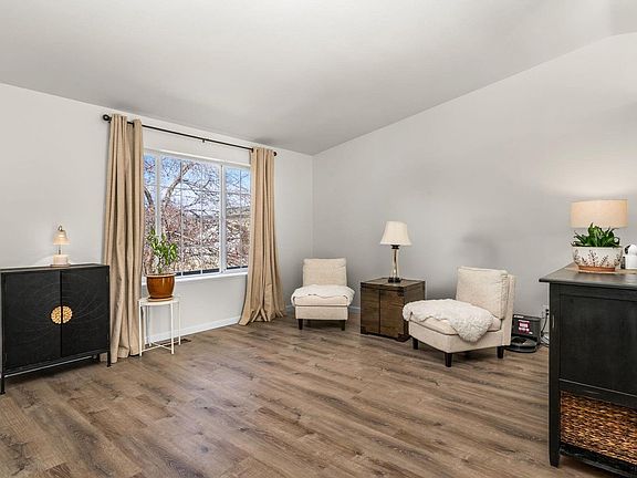 5th image of 407 Dunne Dr