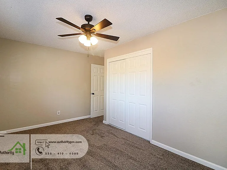 155 Mary Ln — Photo 20