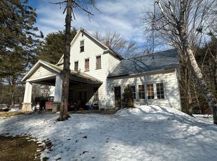 4 Woodlawn Cemetery Rd, Newfane, VT 05345