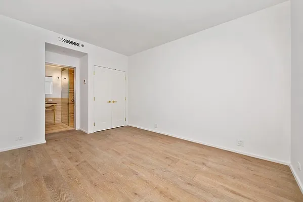Sold by Compass | media 14