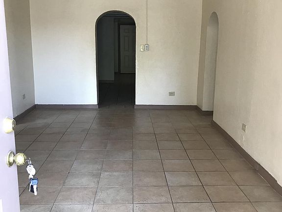 2nd image of 635 E Organ Ave