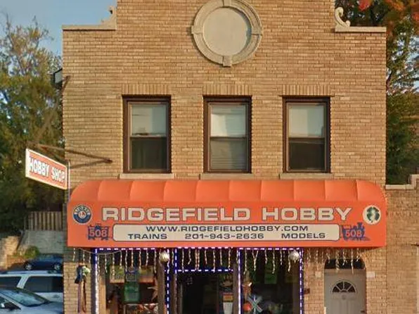 508 Broad Ave, Ridgefield, NJ 07657