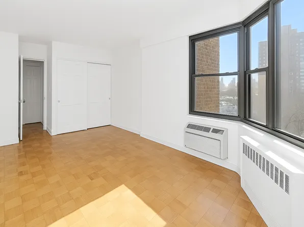 145 4th Avenue image 3 of 4