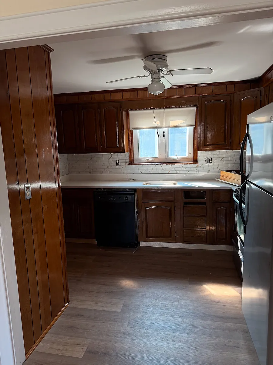 Building Photo - 367 Ames St #2