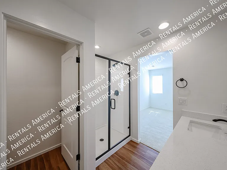 16875 N 12th St #33 — Photo 43