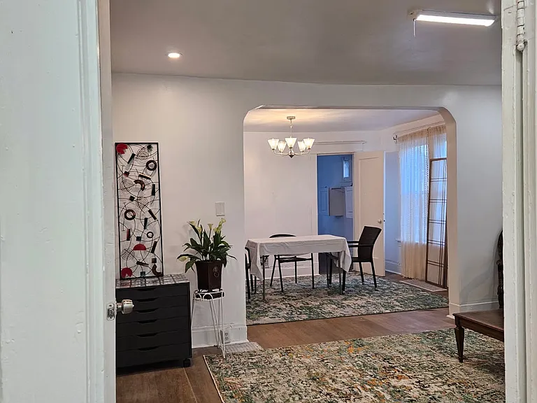 188 Westminster Ave — Photo 18