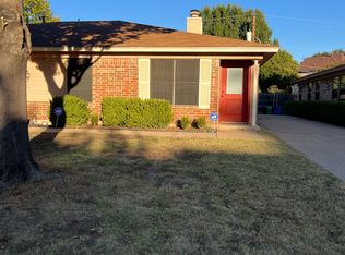 1923 Tanglewood Dr, Grapevine, TX 76051