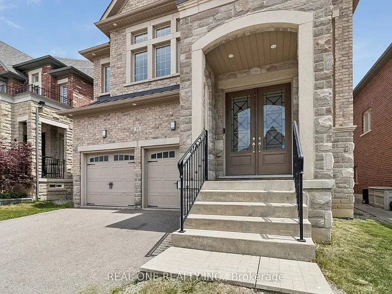 19 Rivoli Dr — Photo 2