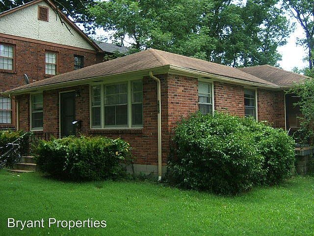 1st image of 1915-B Sweetbriar Ave