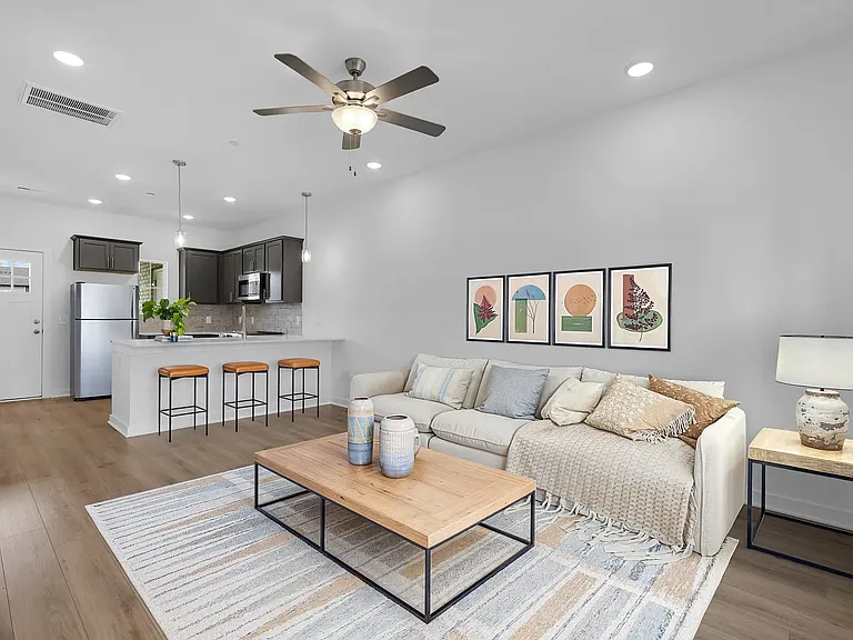 1125 Elliott Williams Pvt Way — Photo 8