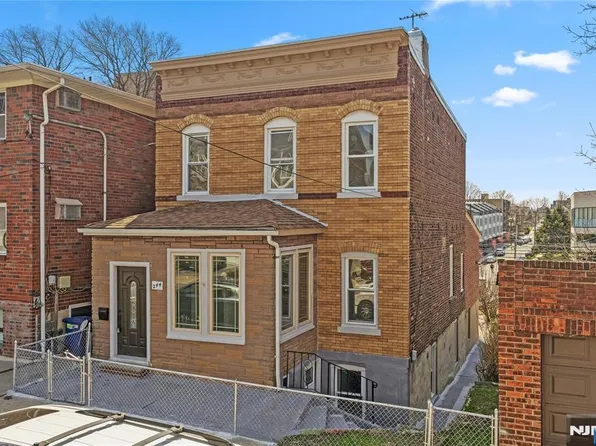 244 Lincoln Ave, Cliffside Park, NJ 07010