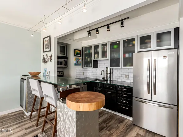 4750 N CENTRAL Avenue #J17, Phoenix, AZ 85012