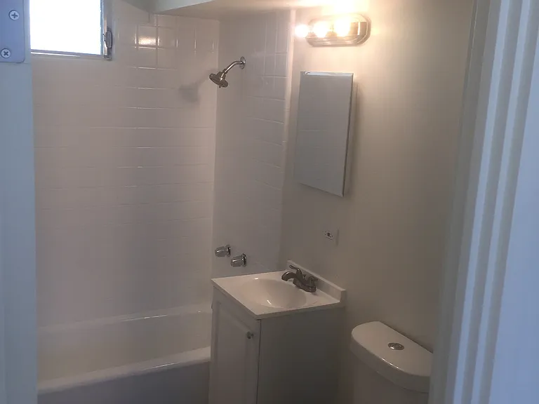 34 Hialoa St — Photo 2