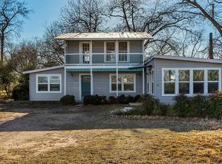 503 E Morse St, Fredericksburg, TX 78624
