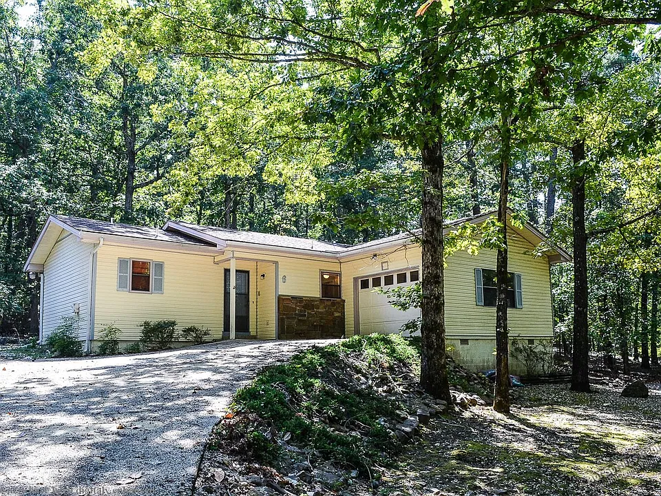 6 Vilaseca Ln