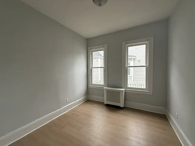 33 Duer Pl #1 — Photo 17