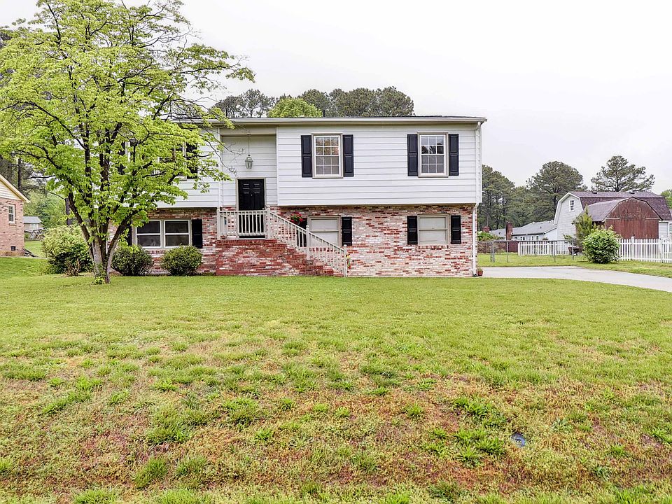 1st image of 114 Sheild Ln