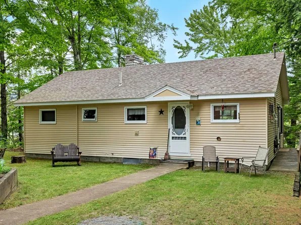 39 Knox Rd, Schroon Lake, NY 12870