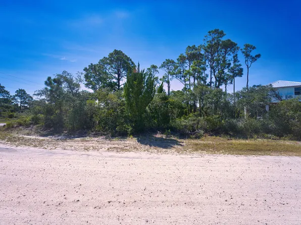 1100 W Pine Ave, Eastpoint, FL 32328