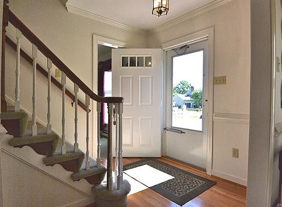 5th image of 3107 Warren Ct