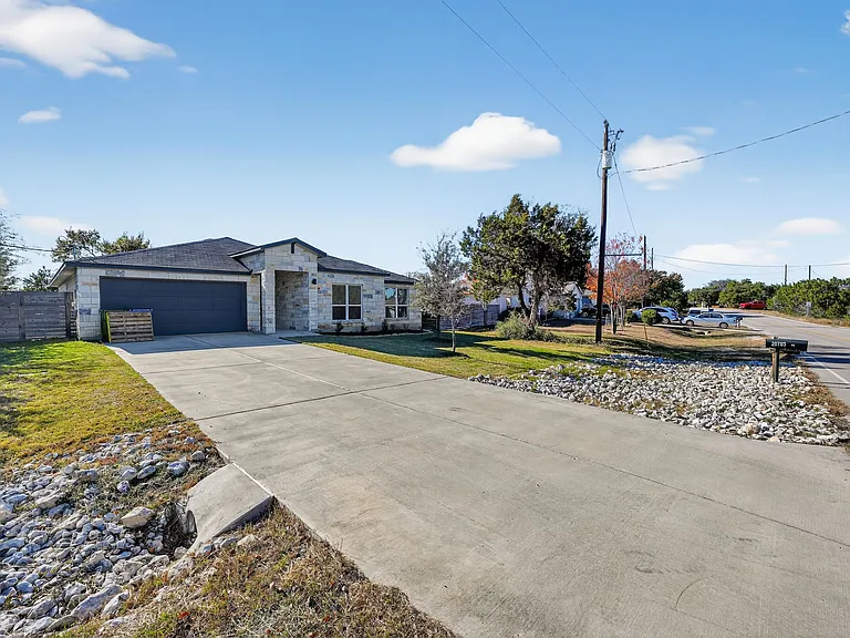 20703 Ridgeview Rd — Photo 6