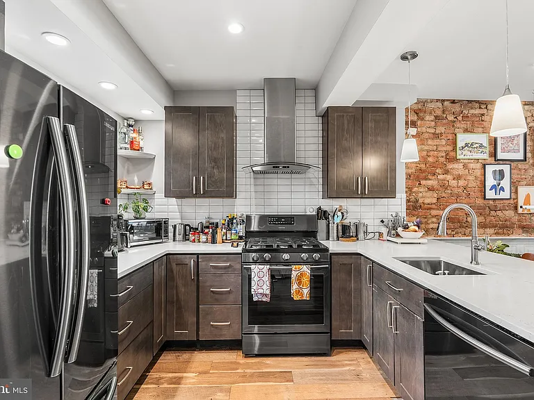 1316 S Dorrance St — Photo 12