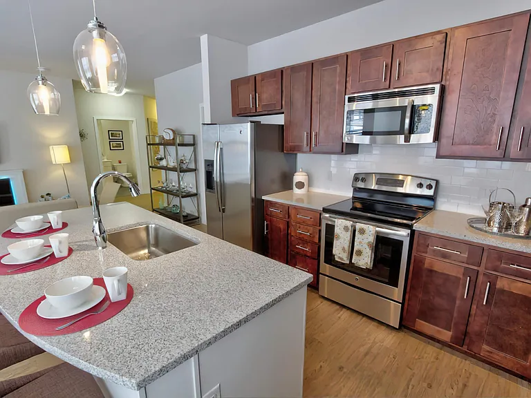 The Pointe at Dorset Crossing — Photo 36