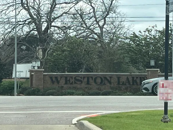 5335 Westerdale Dr, Weston Lakes, TX 77441