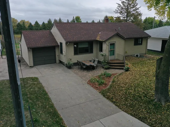 326 1st St SE, Clara City, MN 56222