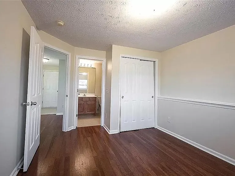 13836 Willesden Cir — Photo 18