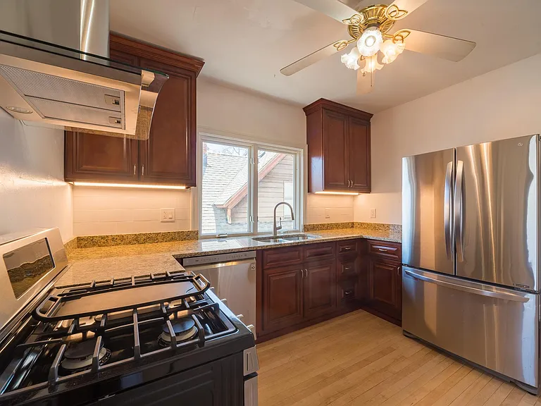 2372 N Bremen St — Photo 8