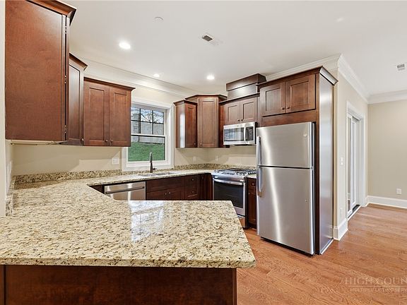 3rd image of 155 Gateway Drive #101