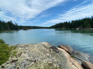 430A Calderwood Neck Rd, Vinalhaven, ME 04863