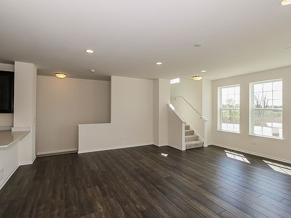 4th image of 2490 Huntleigh Ln #10.01