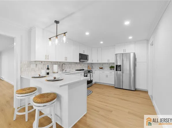 235 Vernon Rd, Monroe Township, NJ 08831