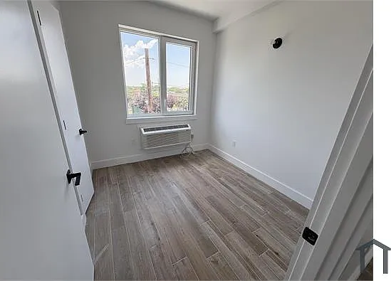 3 bed, $3,500 — Photo 4