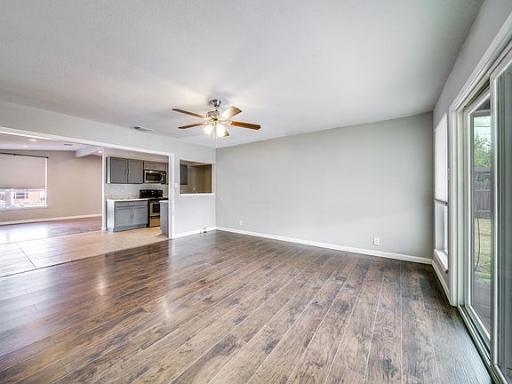 4th image of 2406 Ingleside Dr